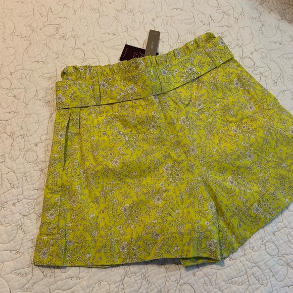 NWT J. Crew Liberty Print Paper-bag Shorts With Belt - Size 6 - Picture 2 of 8